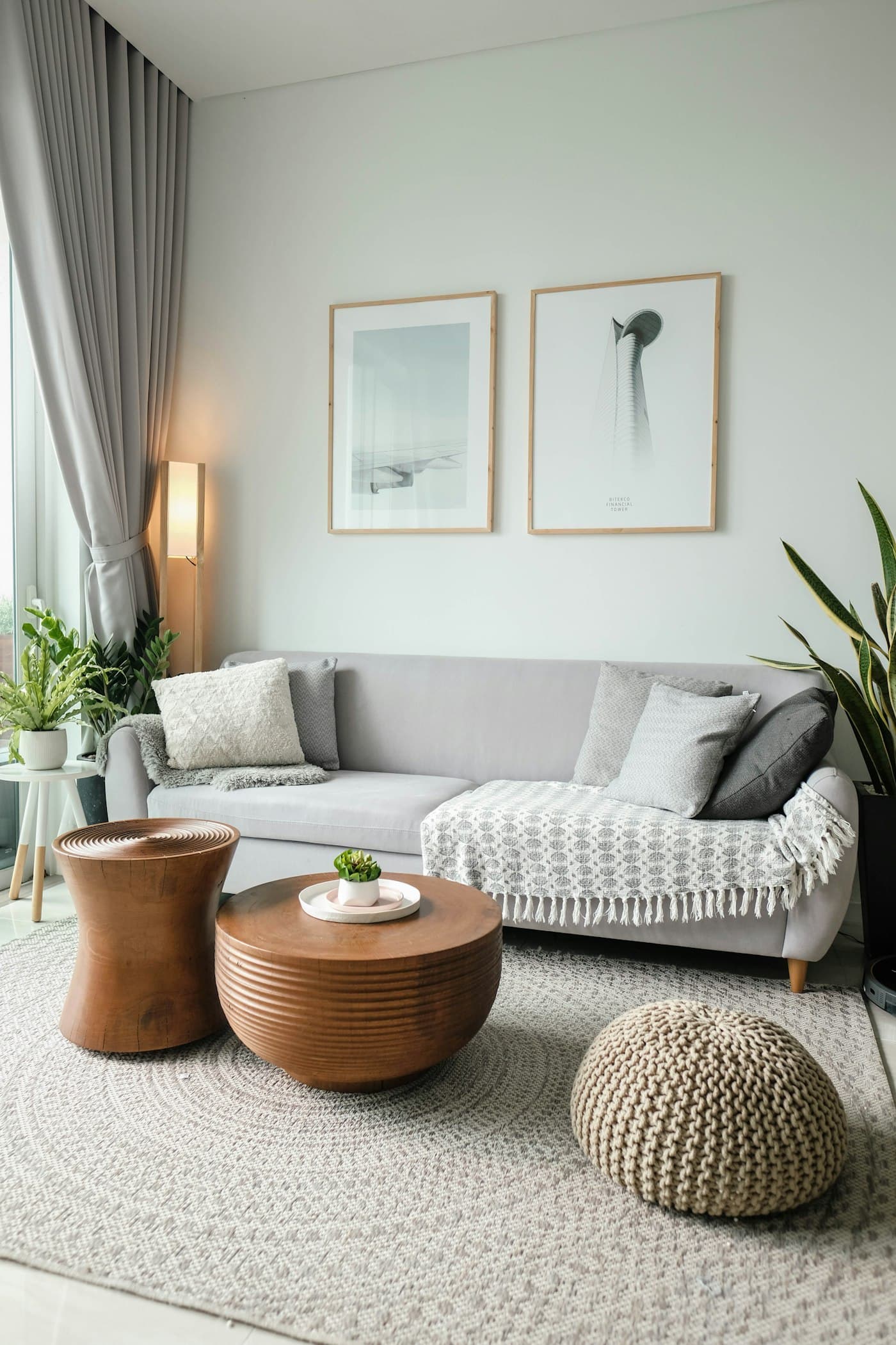 Living space with green accent wall and modern furnishings — Sacramento accent wall painting