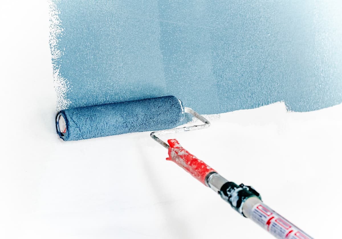 Sherwin-Williams vs Benjamin Moore: Sacramento Comparison